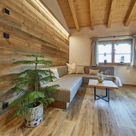 Dirndl Und Buam Chalet