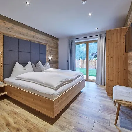 Chalet Dirndl Und Buam