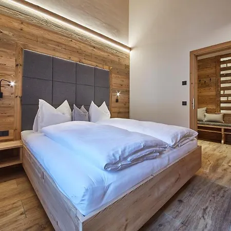 Chalet Dirndl Und Buam